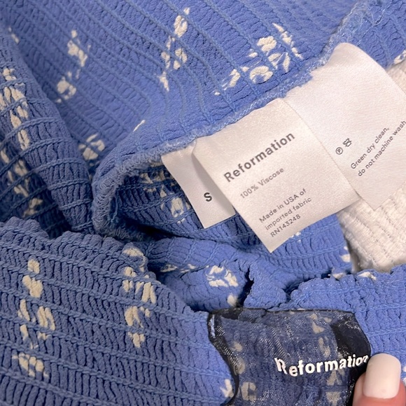 Reformation dress - Picture 2 of 3